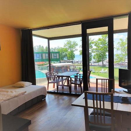 Soleil Apartmanok Балатонлелле Экстерьер фото