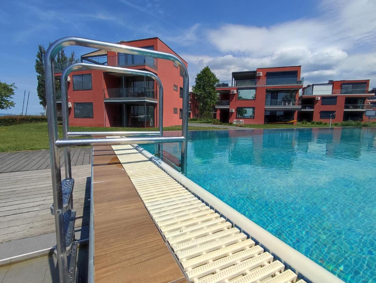 Soleil Apartmanok Балатонлелле Экстерьер фото